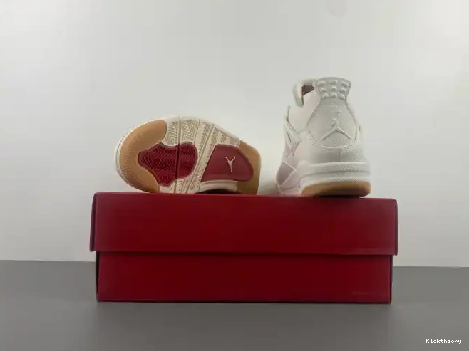 Kick Theory Levi's AO2571-100 4 'White' Air Jordan x 0615